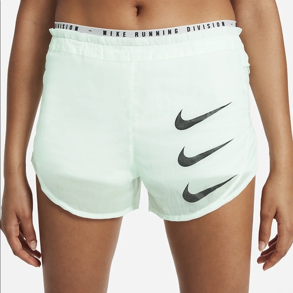 Nike Tempo Luxe 2-In-1 Running Shorts - Picture 2 of 13
